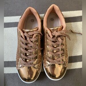 Rose gold sparkle sneakers! Excellent condition. Women’s size 8